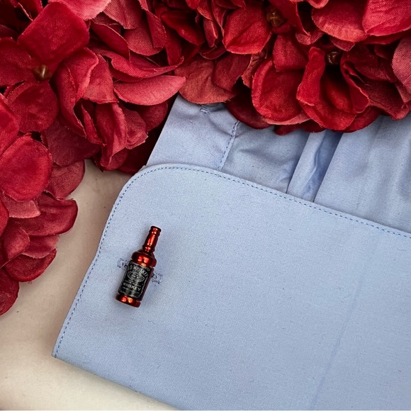 Unique Jack Daniels Whiskey Bottle Cufflinks - Picture 10 of 16